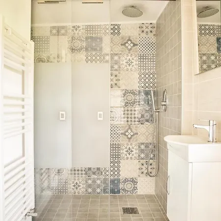 Dom wakacyjny Ypa Di *